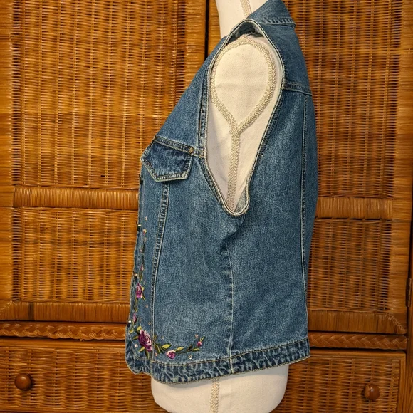 Vintage Bill Blass Blue Floral Embroidered Rhinestone Embellished Denim Vest M - Picture 2 of 4